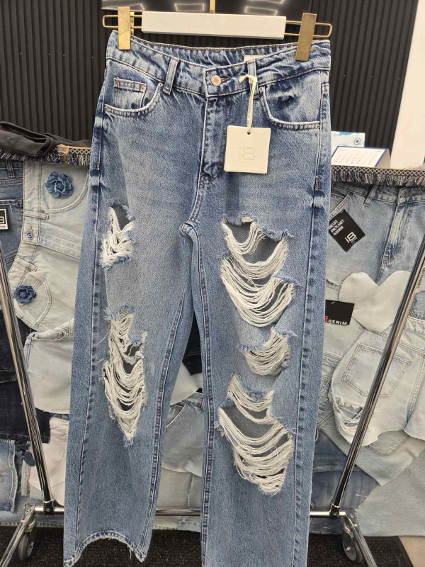 Spodnie damskie jeans Roz 25-30, 1 Kolor Paczka 10 szt
